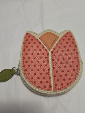 Relic Small Beige Tulip Coin Pouch